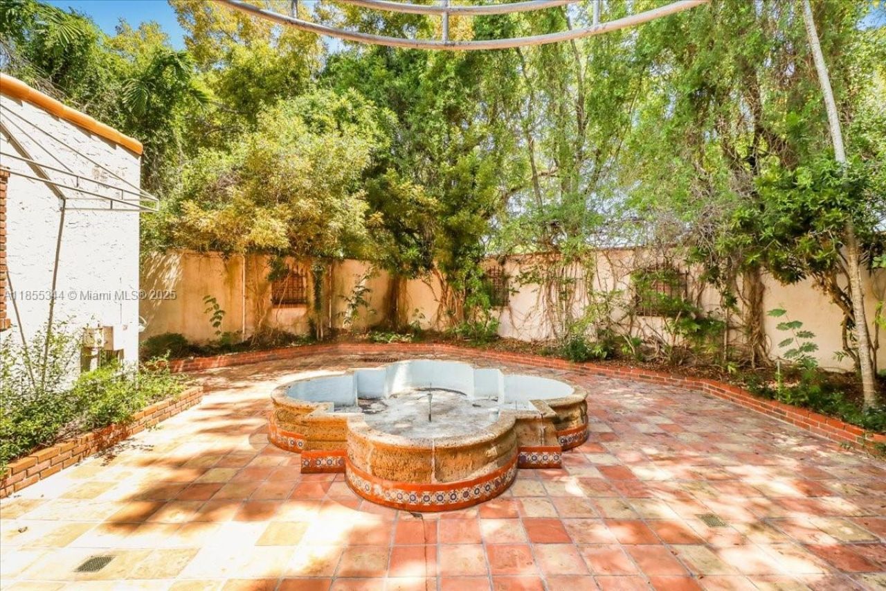 5900 NE 5th Ave, Miami, FL 33137 Photo