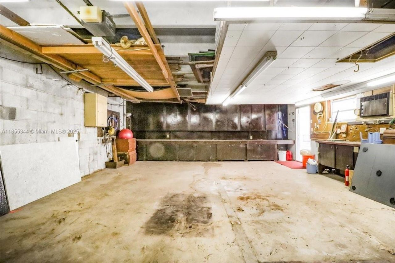 5900 NE 5th Ave, Miami, FL 33137 Photo