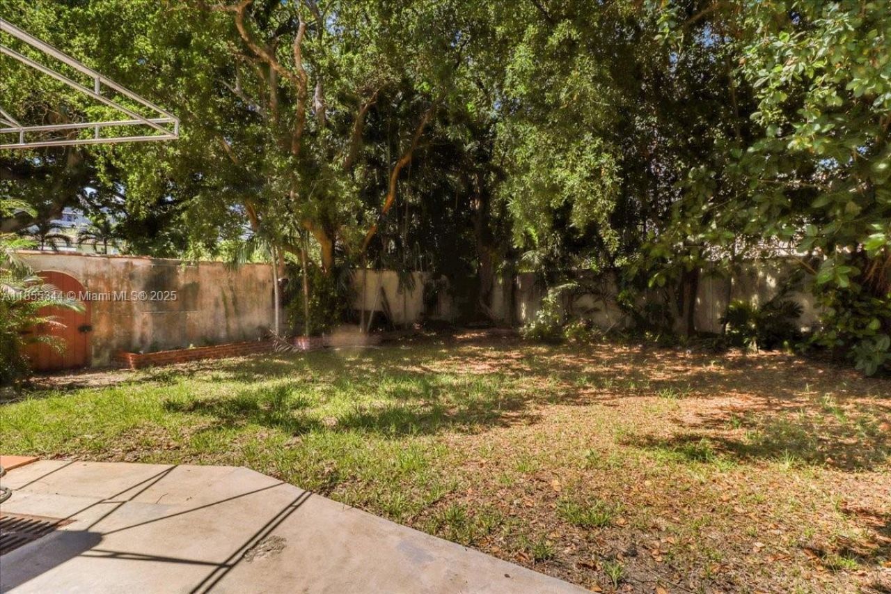 5900 NE 5th Ave, Miami, FL 33137 Photo