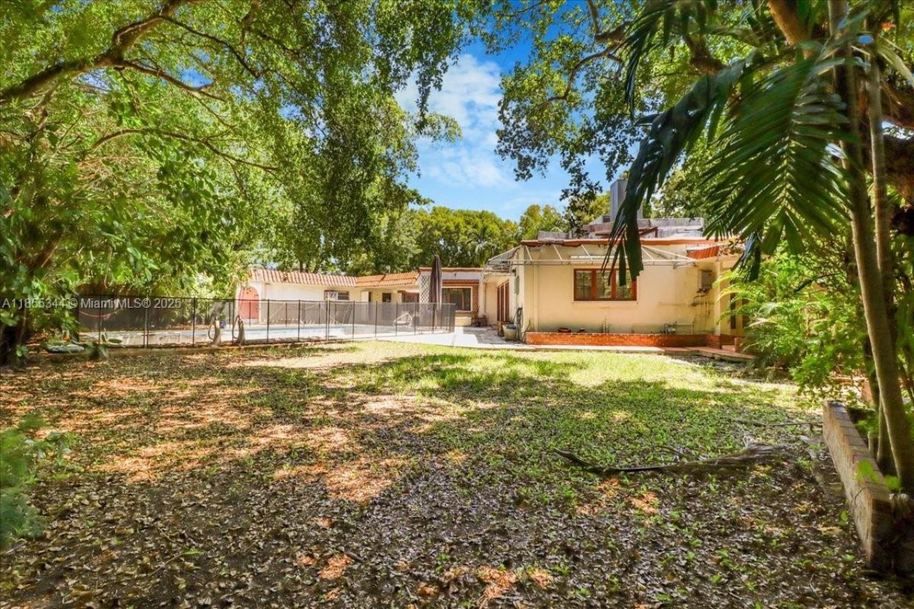 5900 NE 5th Ave, Miami, FL 33137 Photo