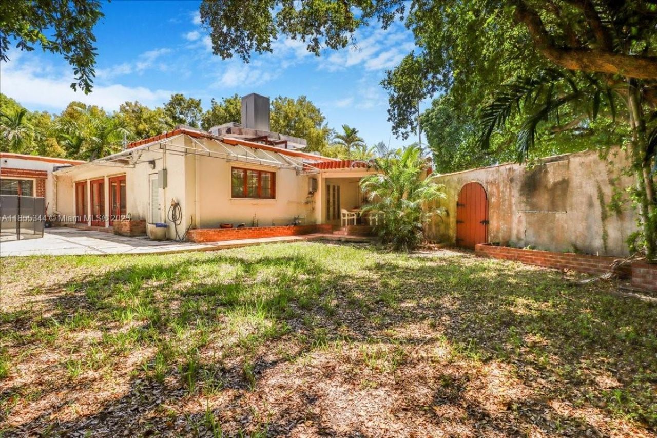 5900 NE 5th Ave, Miami, FL 33137 Photo