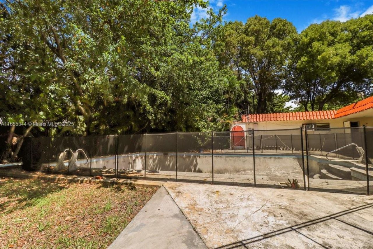 5900 NE 5th Ave, Miami, FL 33137 Photo