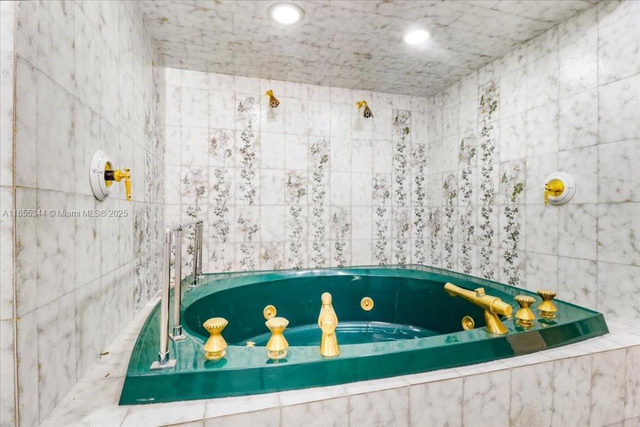 5900 NE 5th Ave, Miami, FL 33137 Photo