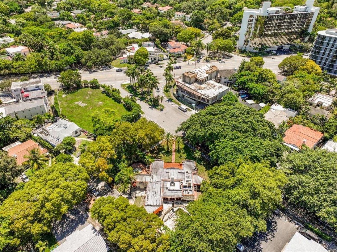 5900 NE 5th Ave, Miami, FL 33137 Photo