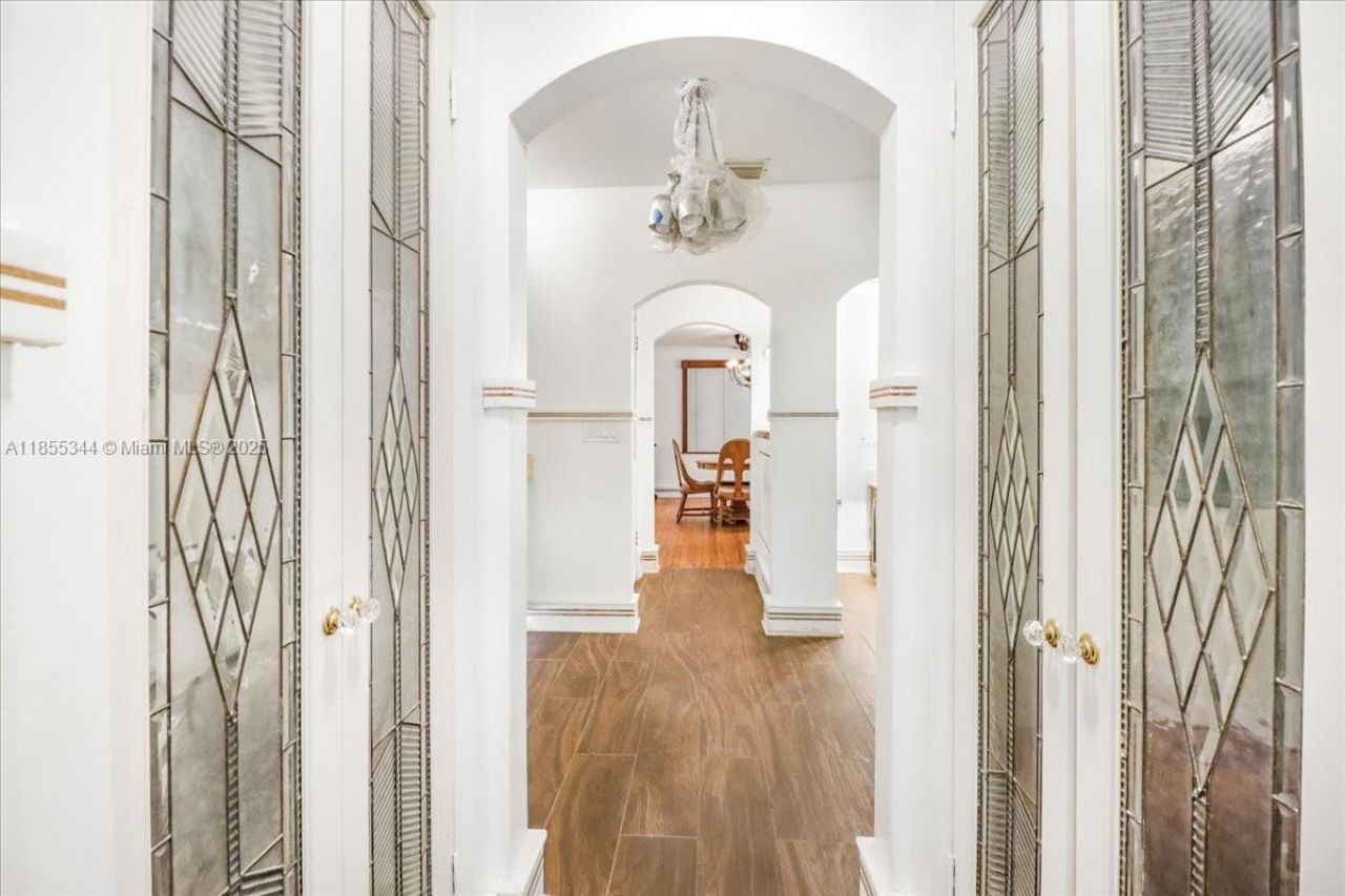 5900 NE 5th Ave, Miami, FL 33137 Photo