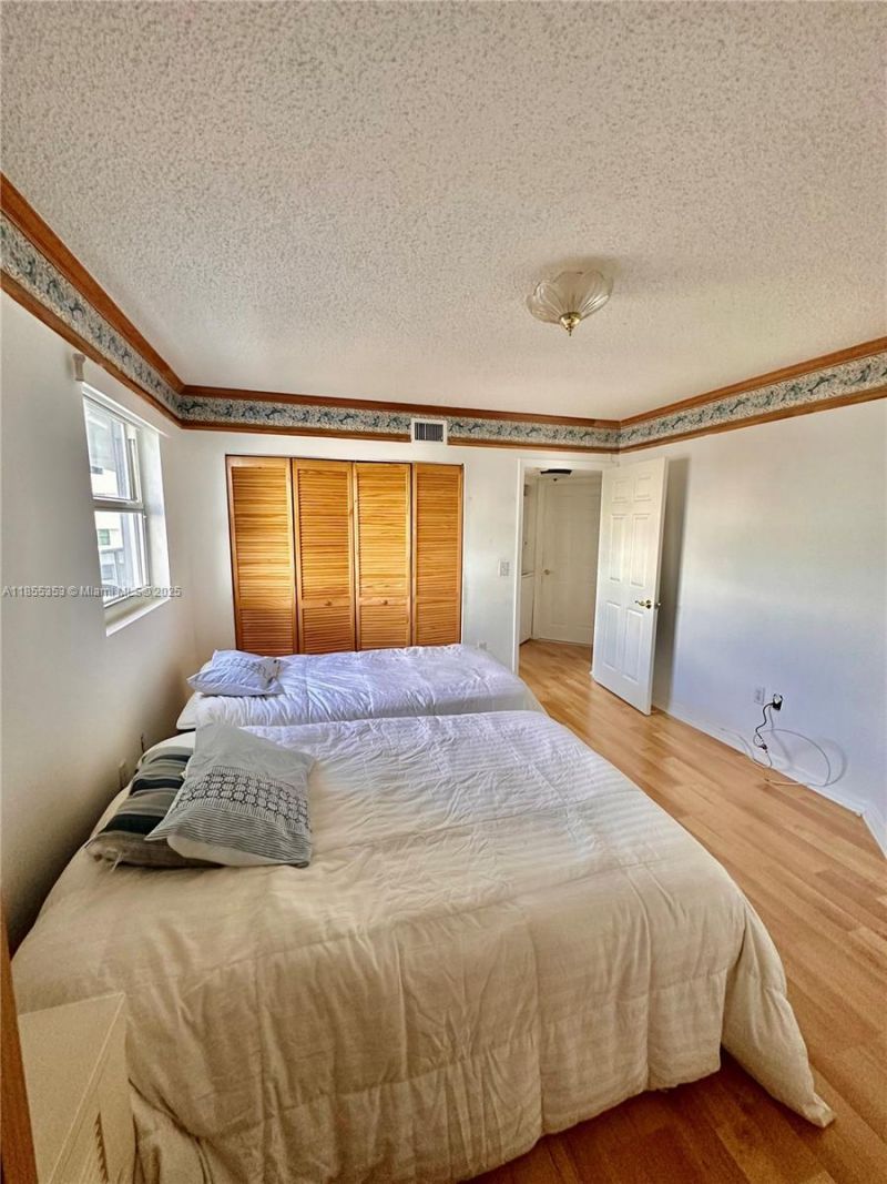 6301 Collins Ave, Unit 806, Miami Beach, FL 33141 Photo