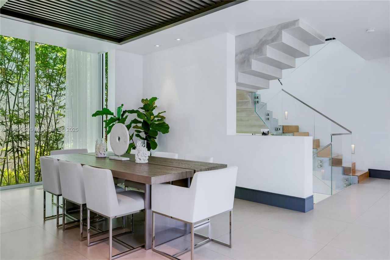 545 Sabal Palm, Key Biscayne, FL 33149 Photo