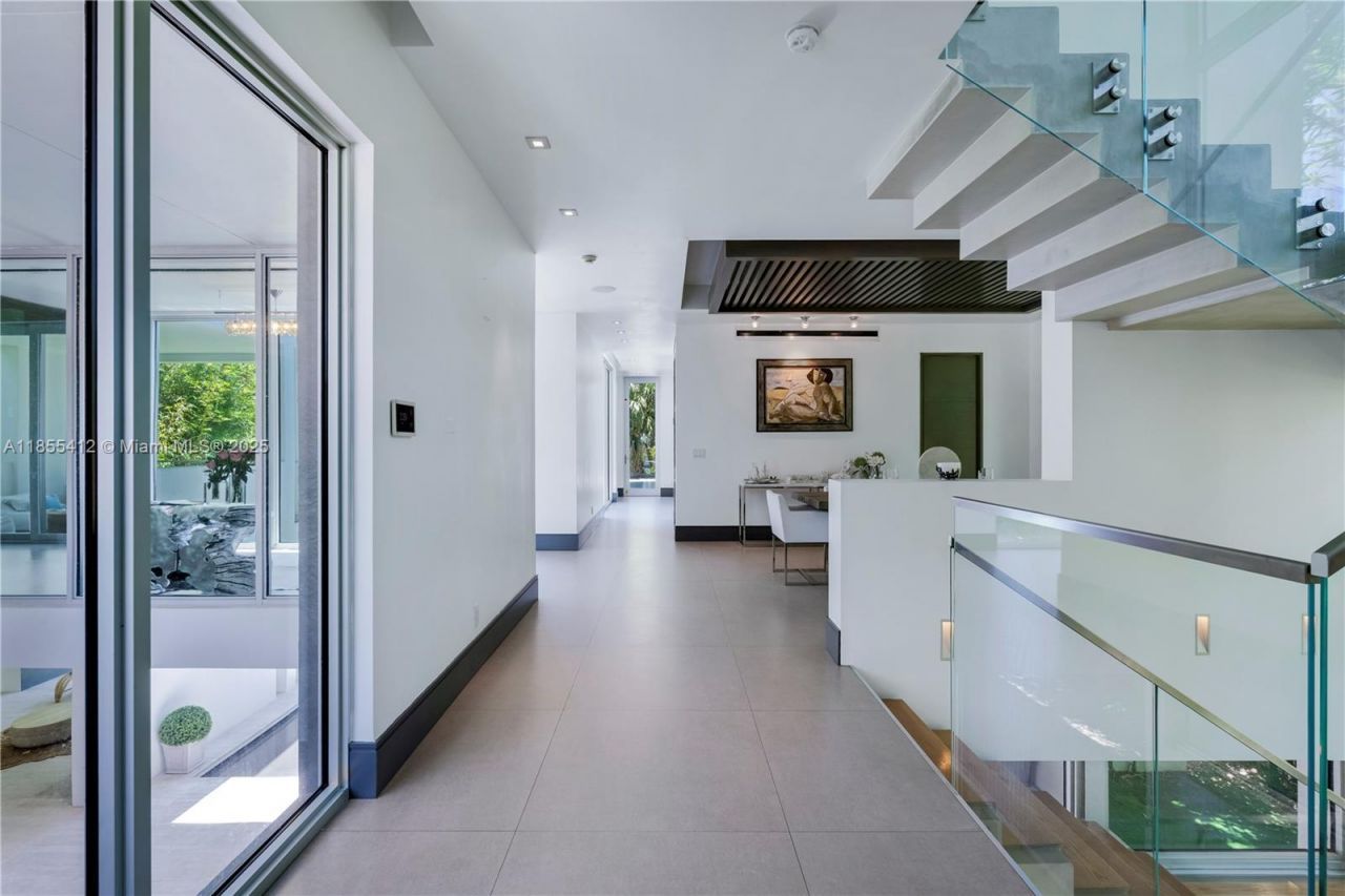 545 Sabal Palm, Key Biscayne, FL 33149 Photo