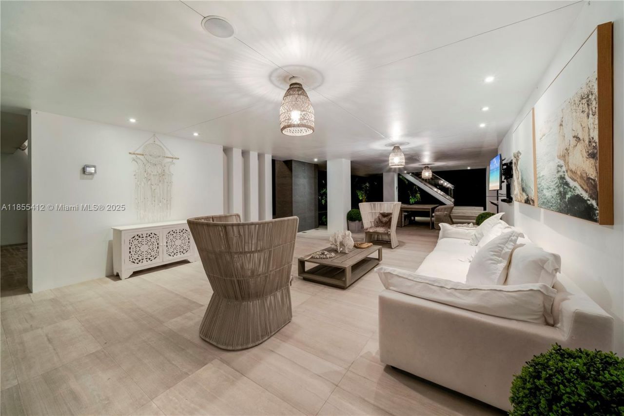 545 Sabal Palm, Key Biscayne, FL 33149 Photo