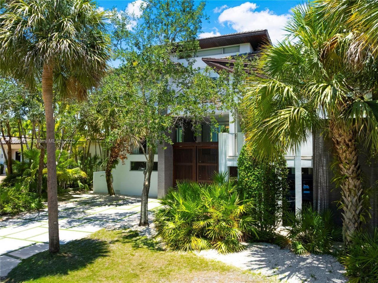 545 Sabal Palm, Key Biscayne, FL 33149 Photo