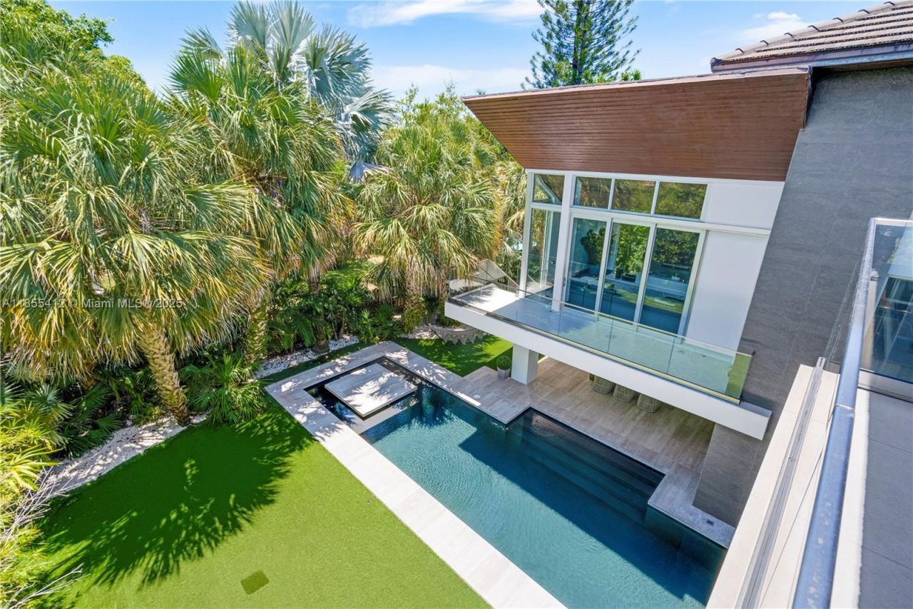 545 Sabal Palm, Key Biscayne, FL 33149 Photo