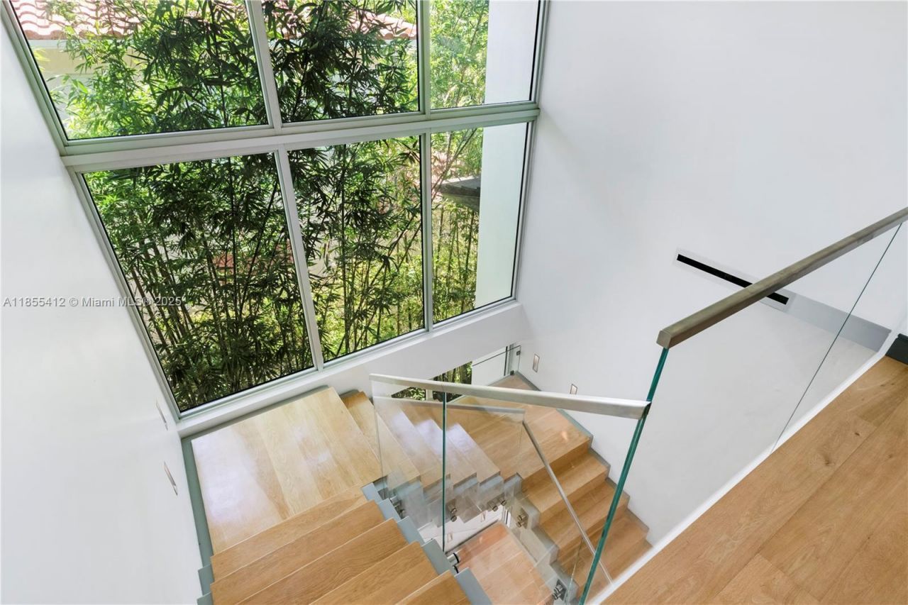 545 Sabal Palm, Key Biscayne, FL 33149 Photo