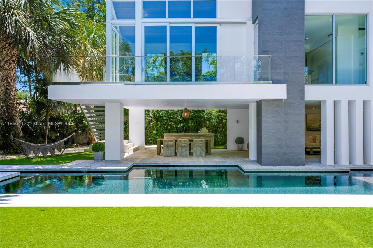 545 Sabal Palm, Key Biscayne, FL 33149 Photo