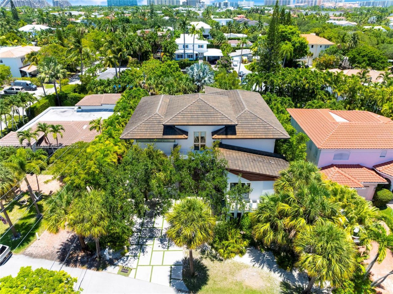 545 Sabal Palm, Key Biscayne, FL 33149 Photo