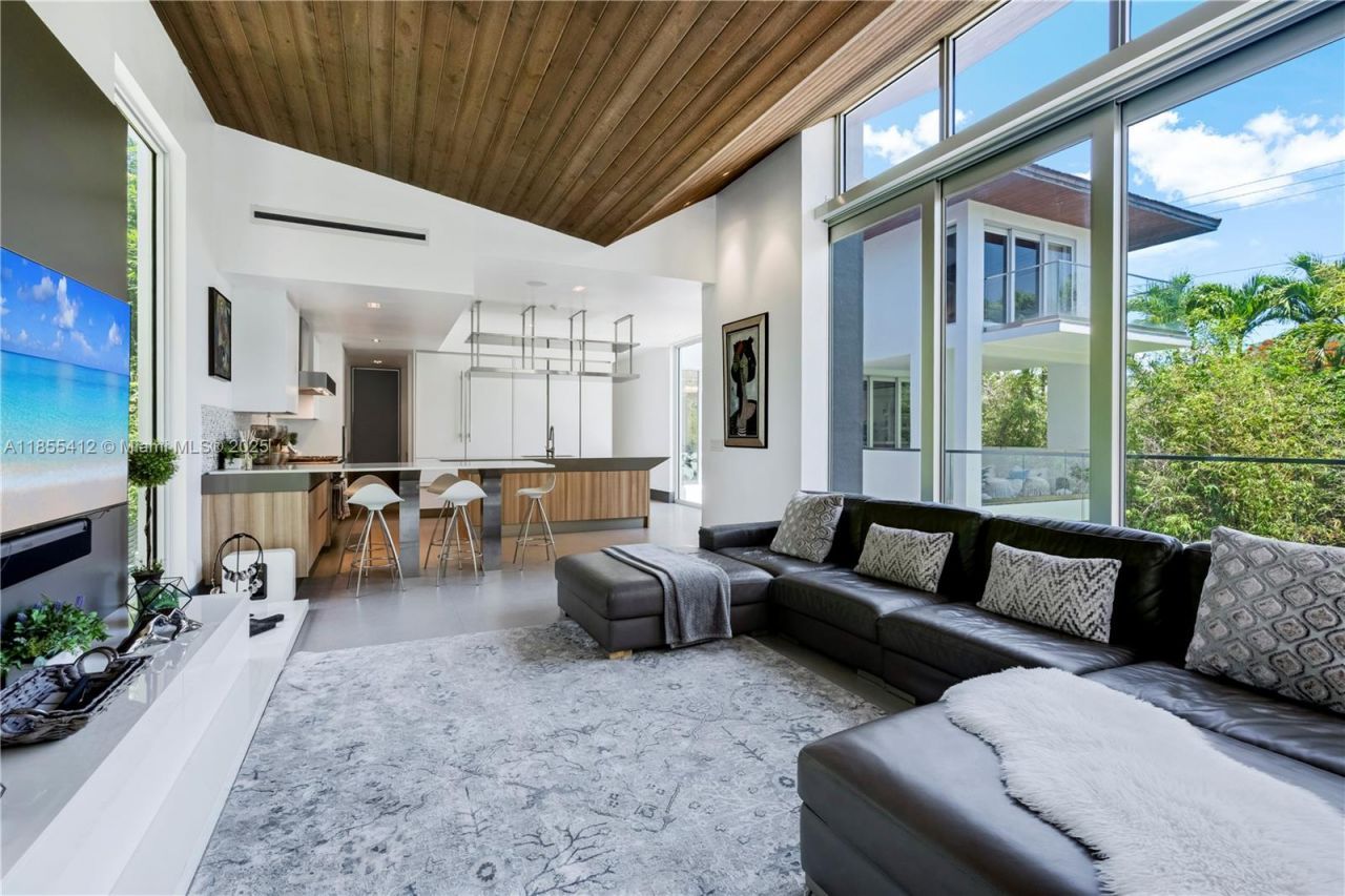 545 Sabal Palm, Key Biscayne, FL 33149 Photo