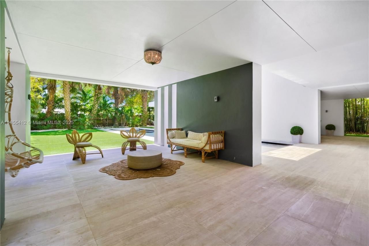 545 Sabal Palm, Key Biscayne, FL 33149 Photo