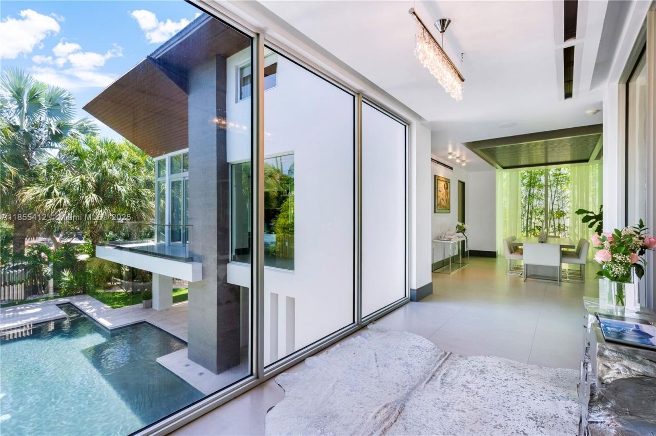 545 Sabal Palm, Key Biscayne, FL 33149 Photo