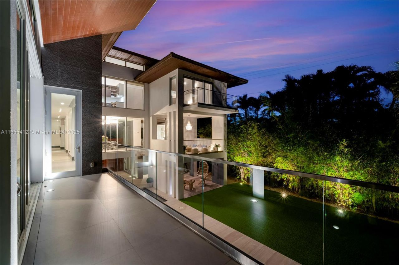 545 Sabal Palm, Key Biscayne, FL 33149 Photo