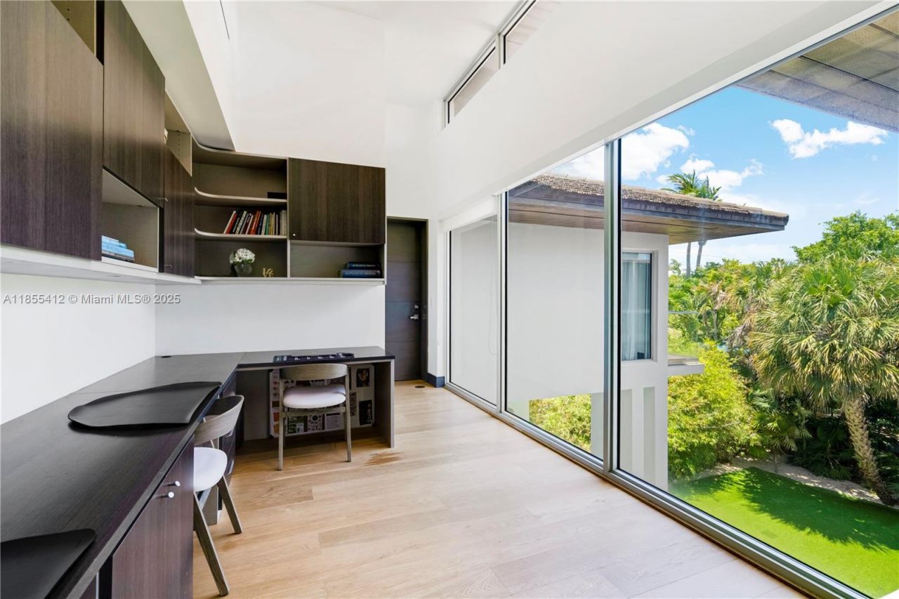 545 Sabal Palm, Key Biscayne, FL 33149 Photo