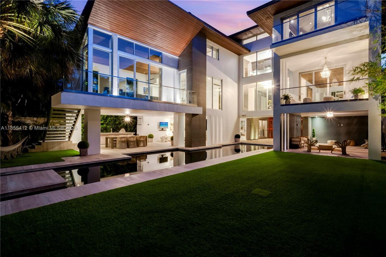 545 Sabal Palm, Key Biscayne, FL 33149 Photo