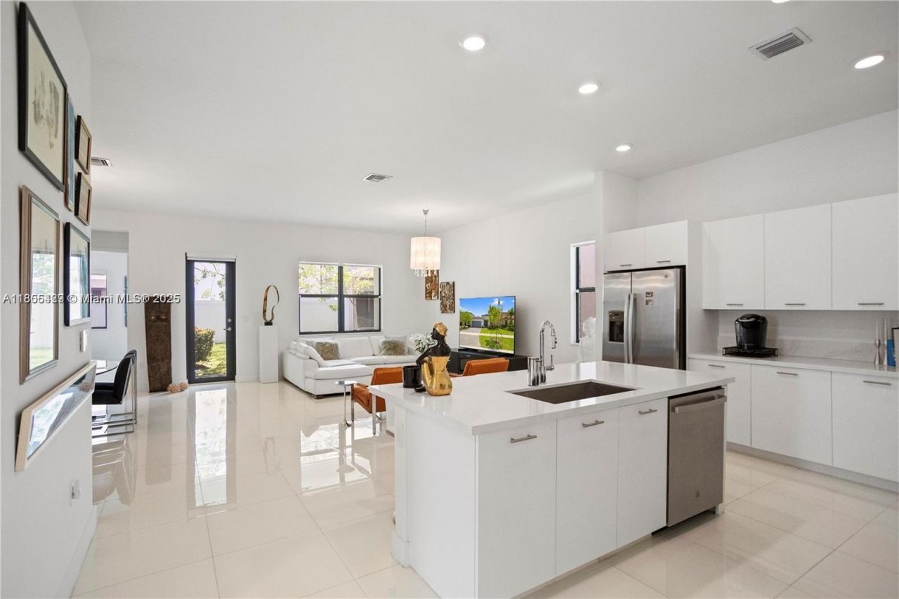 4407 SW 175th Ave, Miramar, FL 33029 Photo