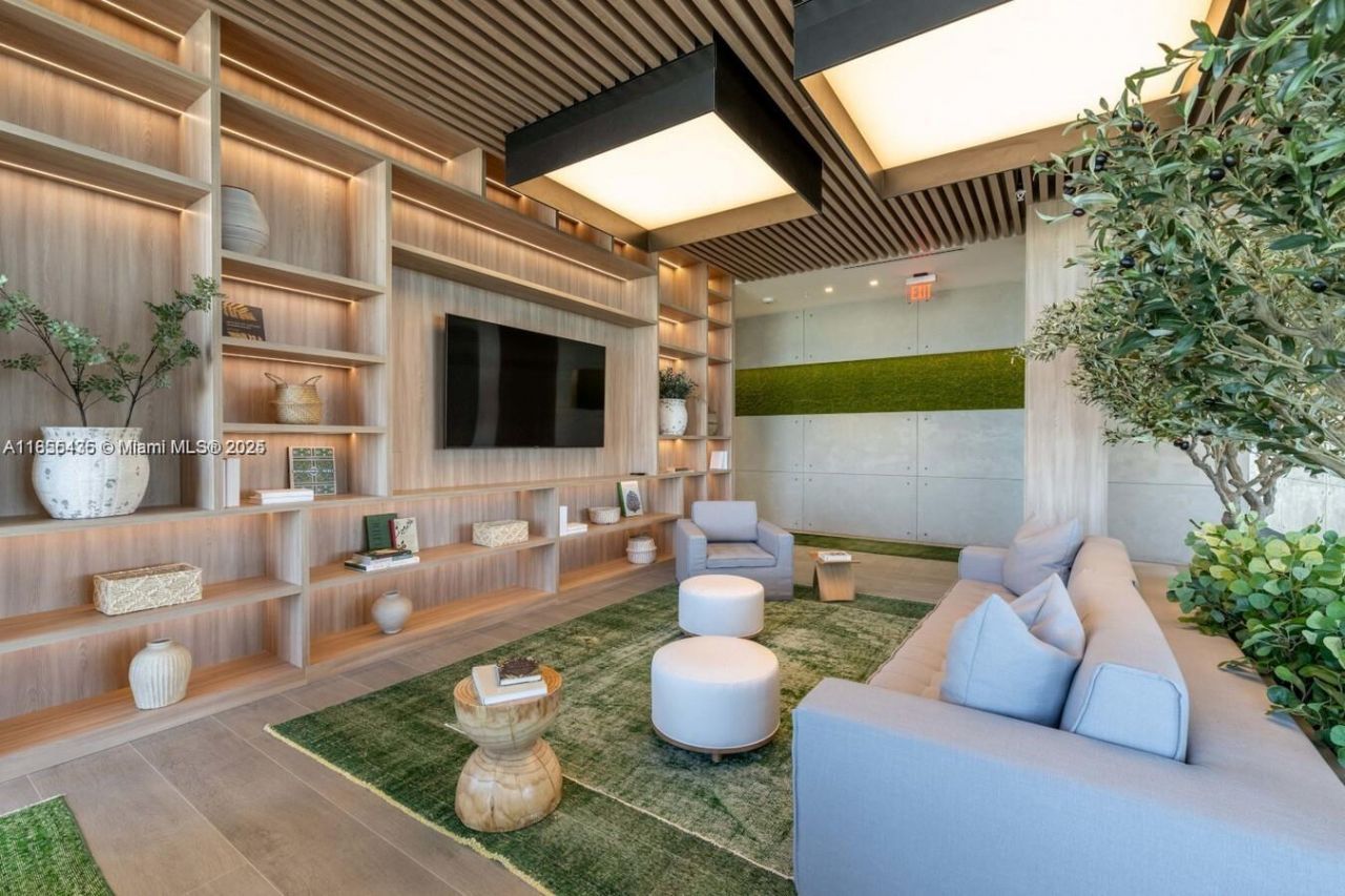 23 NE 17th Ter, Unit D1A, Miami, FL 33132 Photo