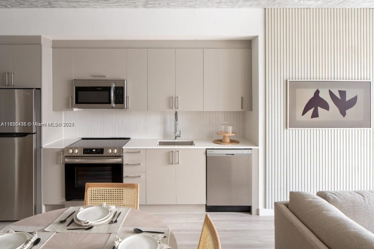 23 NE 17th Ter, Unit D1A, Miami, FL 33132 Photo