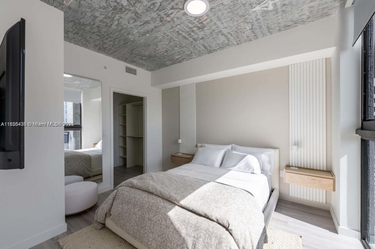 23 NE 17th Ter, Unit D1A, Miami, FL 33132 Photo