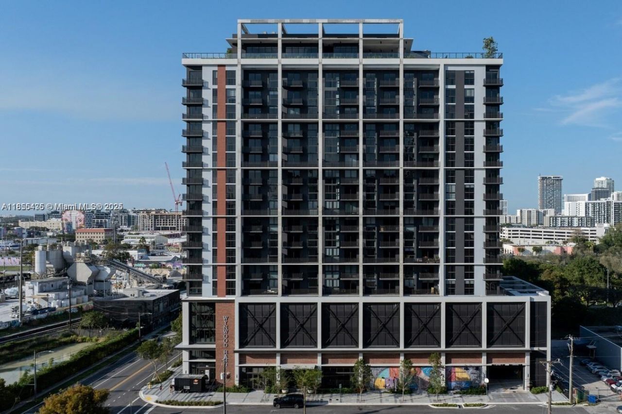 23 NE 17th Ter, Unit D1A, Miami, FL 33132 Photo