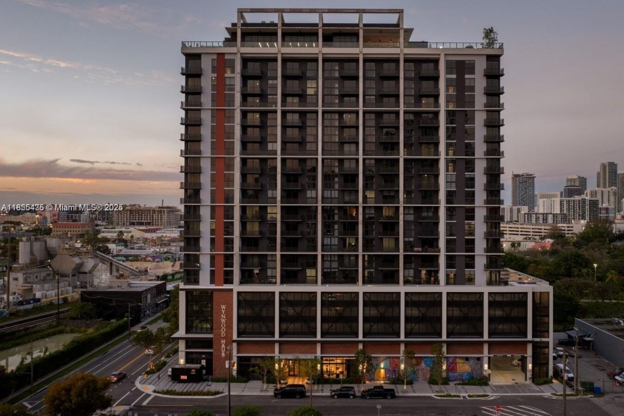 23 NE 17th Ter, Unit D1A, Miami, FL 33132 Photo