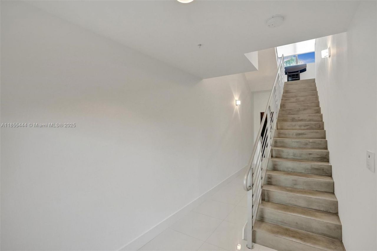 516 SE 1st Cir, Pompano Beach, FL 33060 Photo