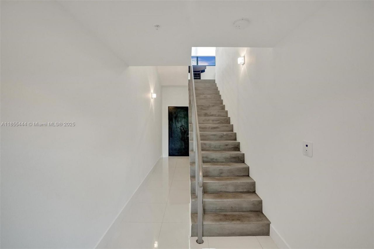 516 SE 1st Cir, Pompano Beach, FL 33060 Photo