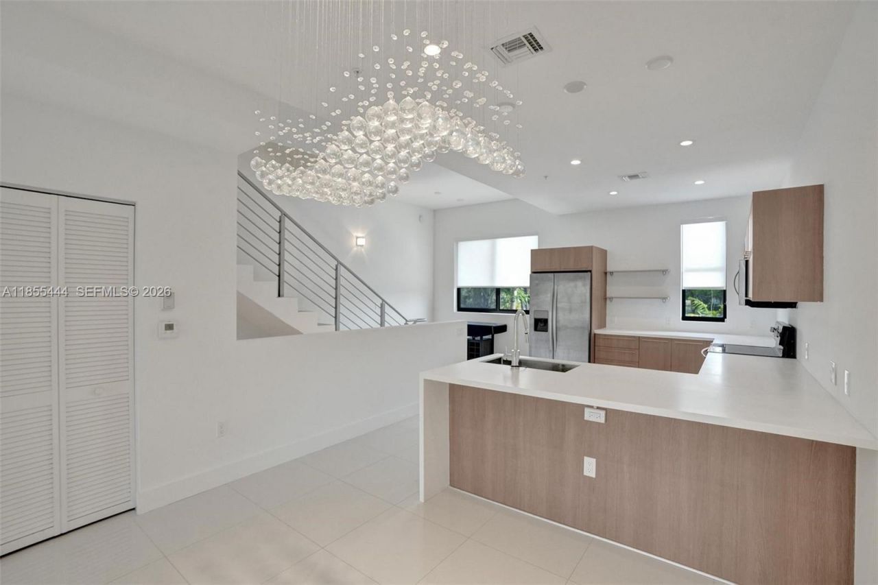 516 SE 1st Cir, Pompano Beach, FL 33060 Photo