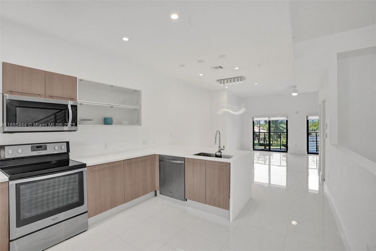 516 SE 1st Cir, Pompano Beach, FL 33060 Photo