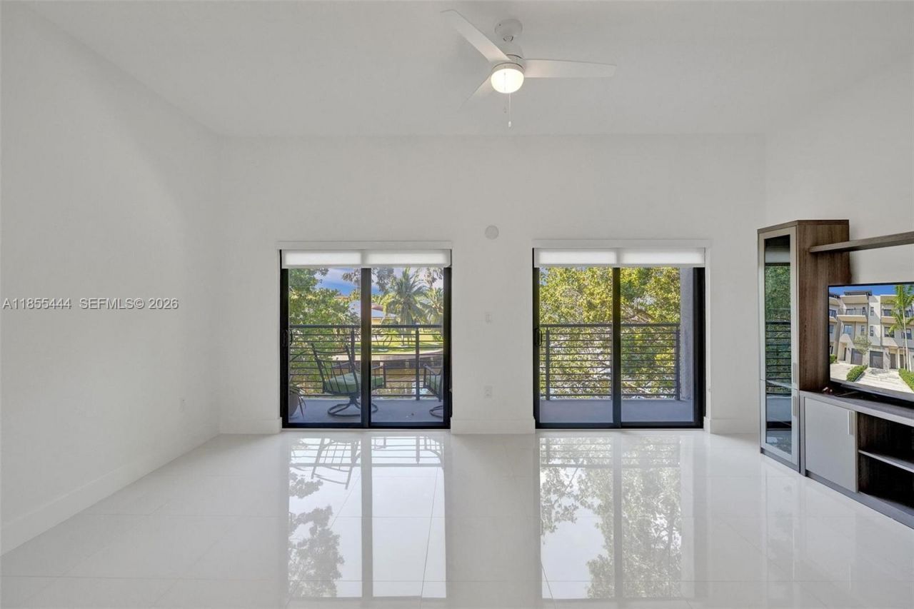 516 SE 1st Cir, Pompano Beach, FL 33060 Photo