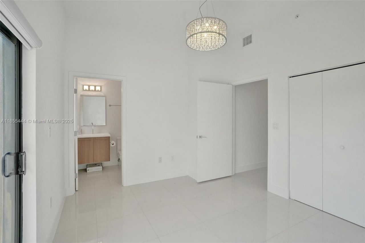 516 SE 1st Cir, Pompano Beach, FL 33060 Photo