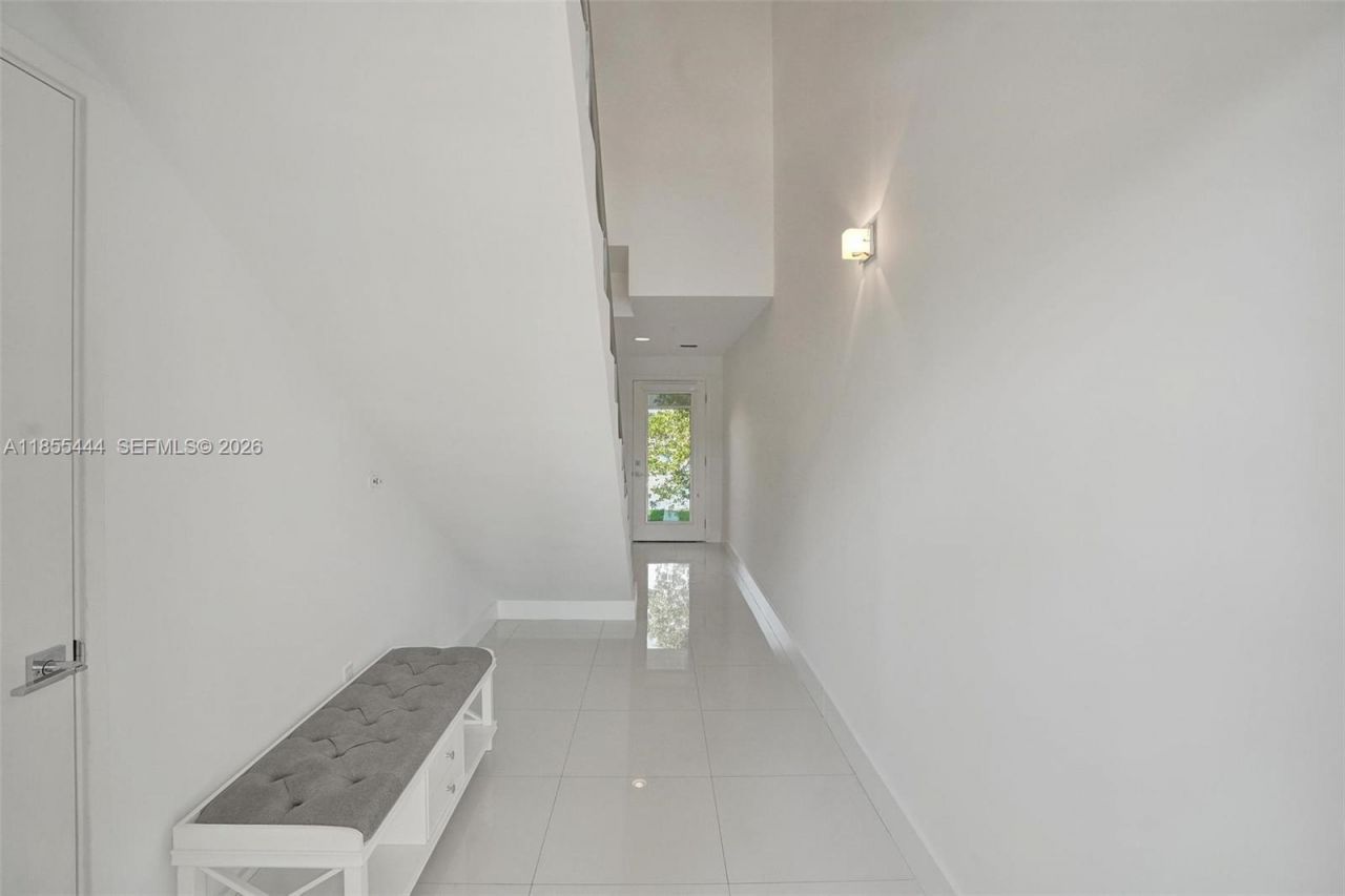 516 SE 1st Cir, Pompano Beach, FL 33060 Photo