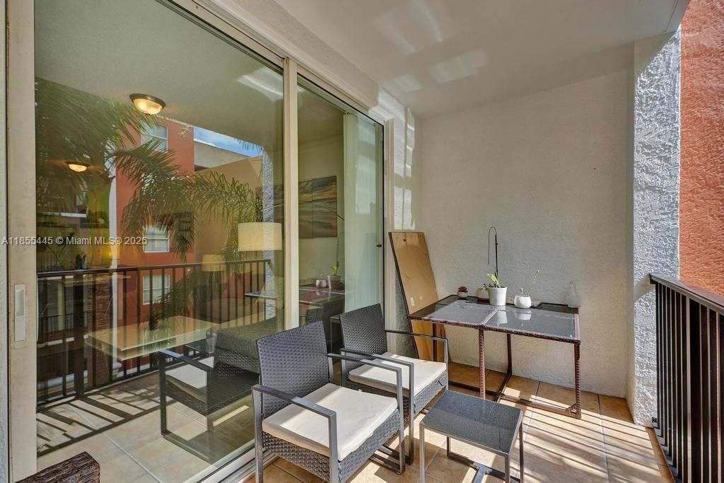 17100 N Bay Rd, Unit 1511, Sunny Isles Beach, FL 33160 Photo