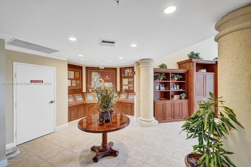 17100 N Bay Rd, Unit 1511, Sunny Isles Beach, FL 33160 Photo