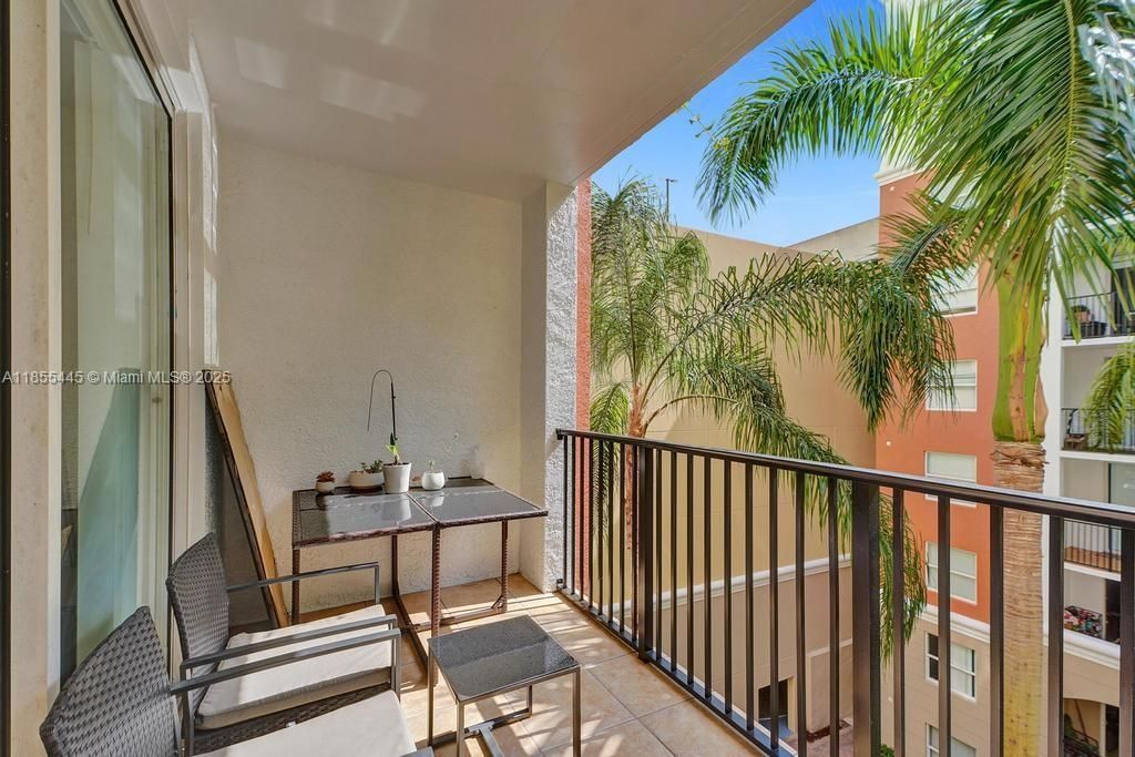 17100 N Bay Rd, Unit 1511, Sunny Isles Beach, FL 33160 Photo