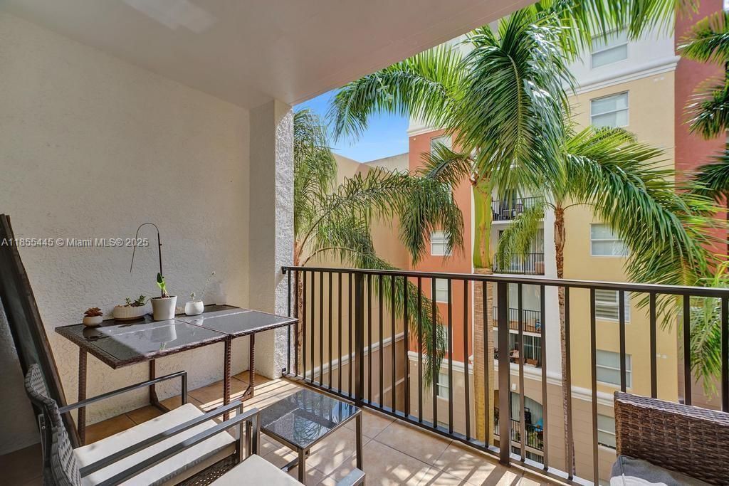 17100 N Bay Rd, Unit 1511, Sunny Isles Beach, FL 33160 Photo