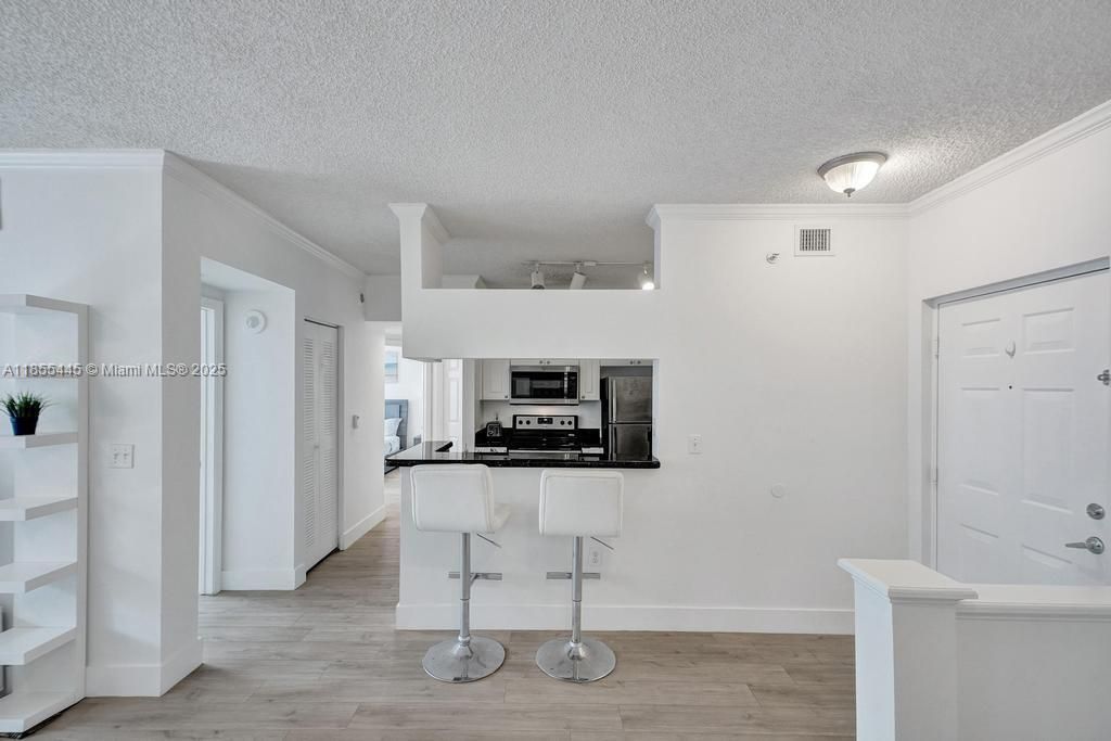 17100 N Bay Rd, Unit 1511, Sunny Isles Beach, FL 33160 Photo