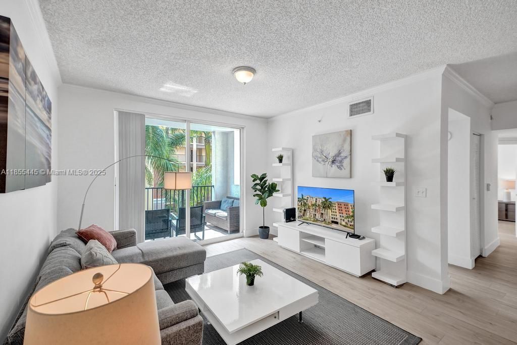 17100 N Bay Rd, Unit 1511, Sunny Isles Beach, FL 33160 Photo