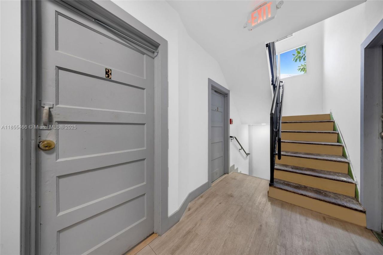 1028 SW 9th Ave, Miami, FL 33130 Photo