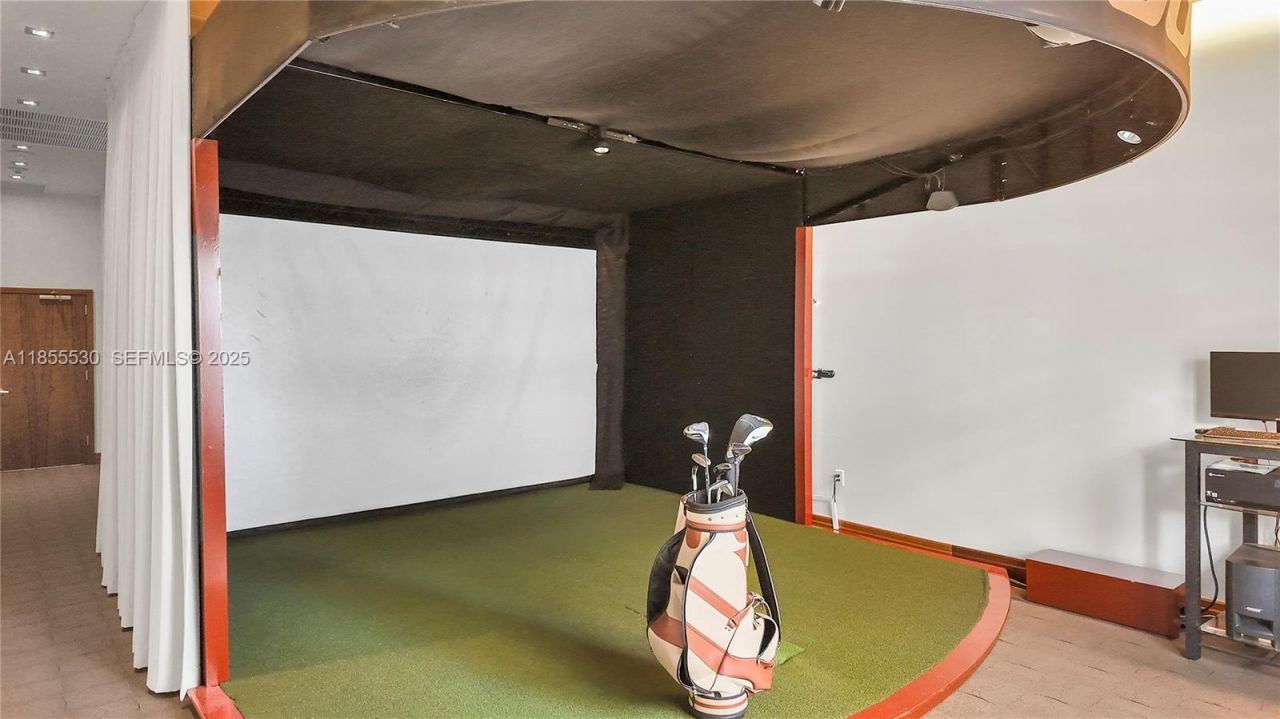 1060 Brickell Ave, Unit 4001, Miami, FL 33131 Photo