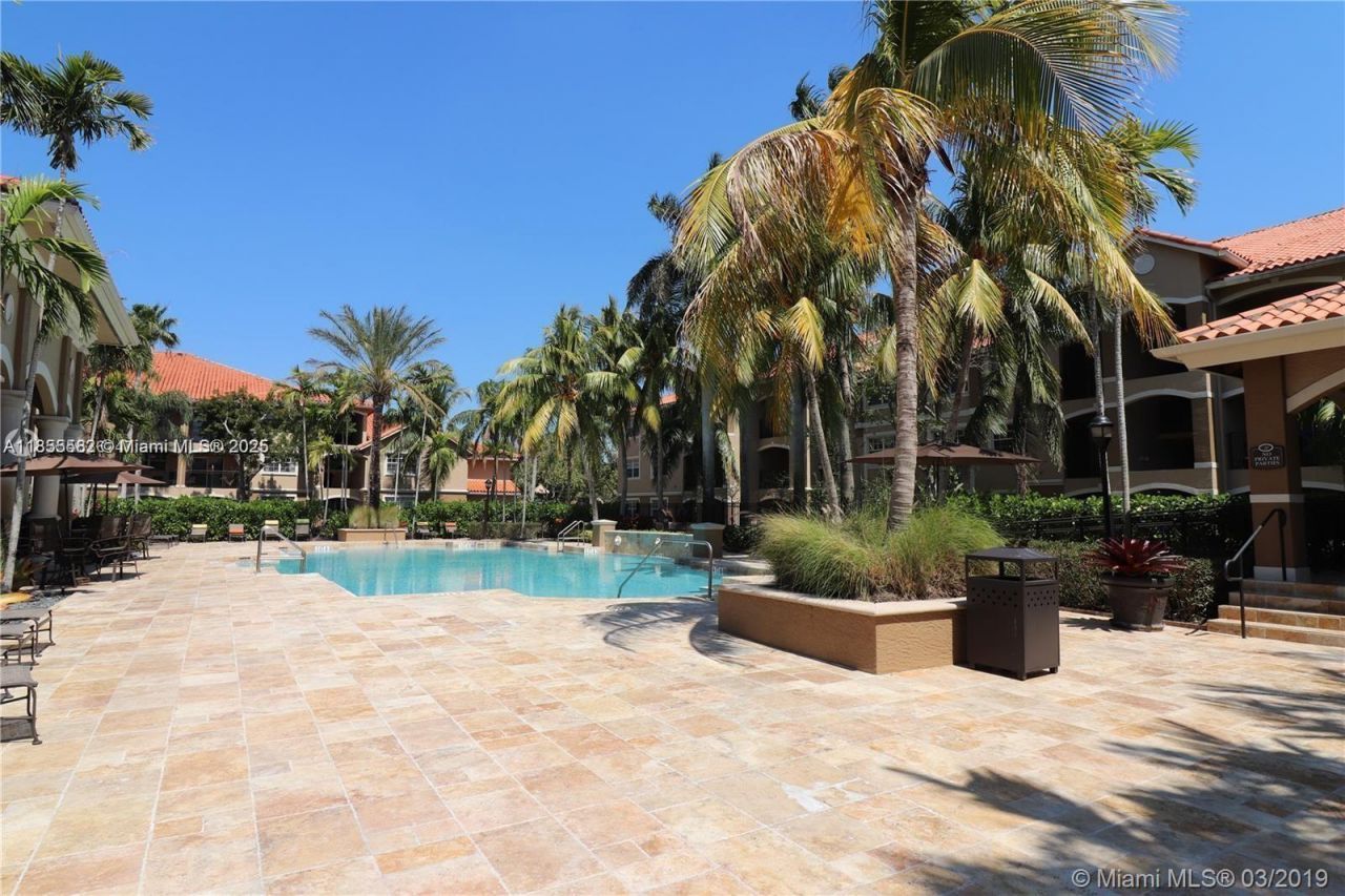 11700 SW 2nd St, Unit 13305, Pembroke Pines, FL 33025 Photo