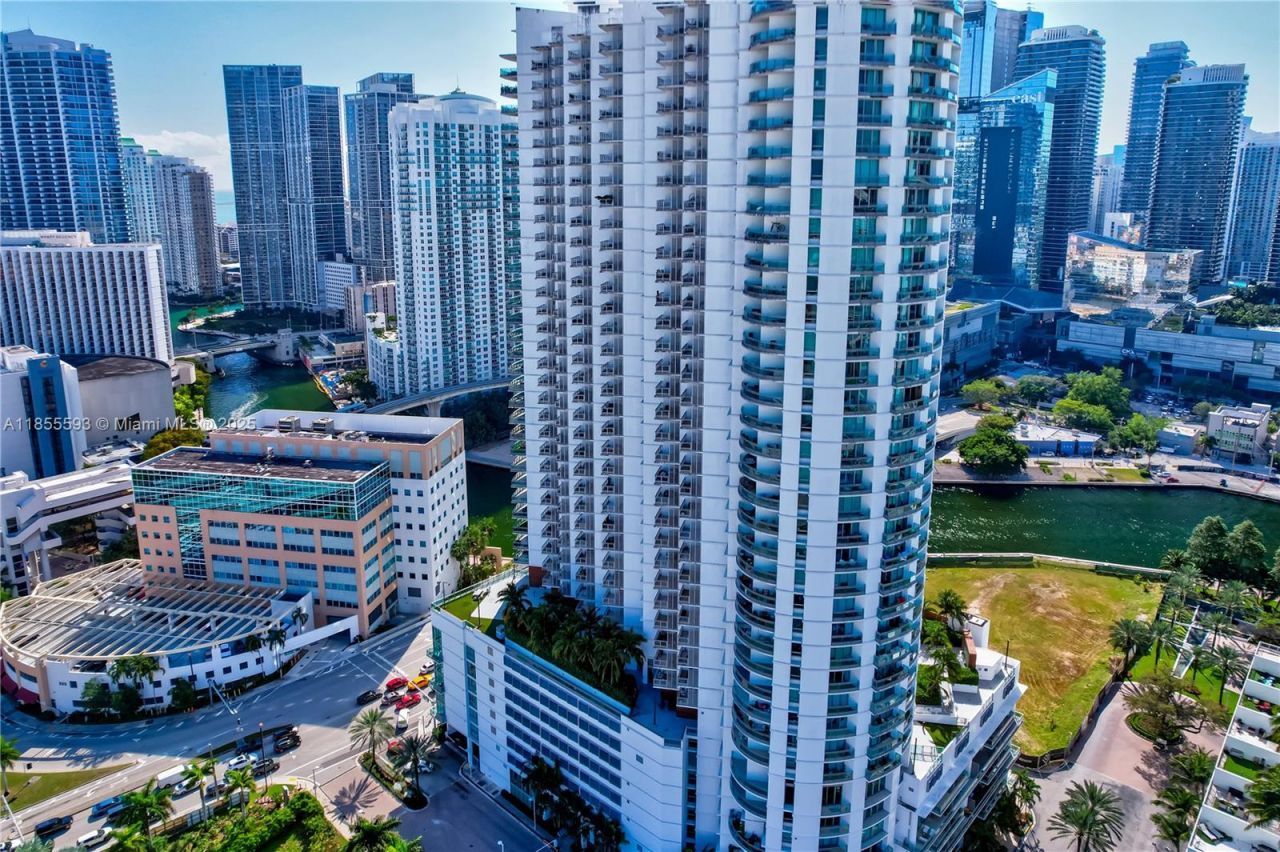 350 S Miami Ave, Unit 1703, Miami, FL 33130 Photo