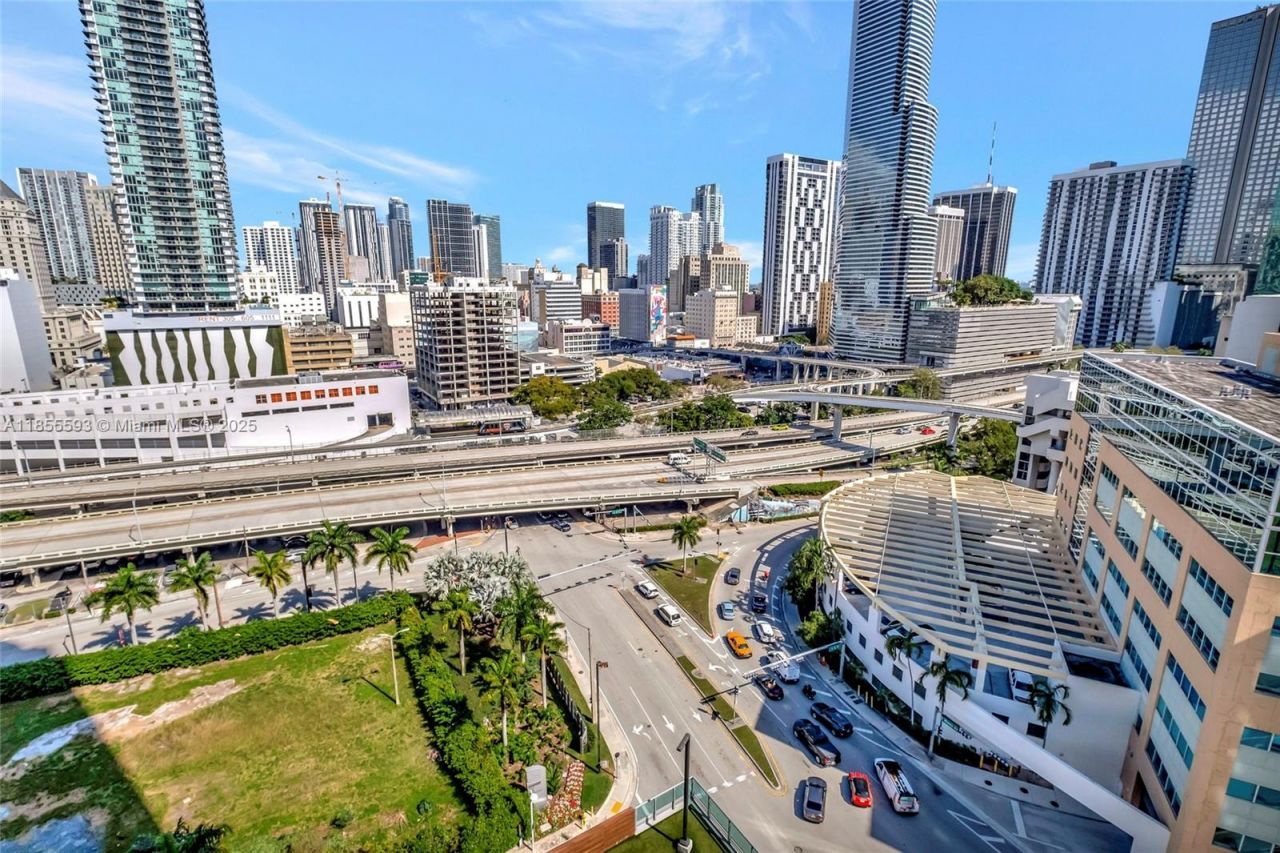 350 S Miami Ave, Unit 1703, Miami, FL 33130 Photo