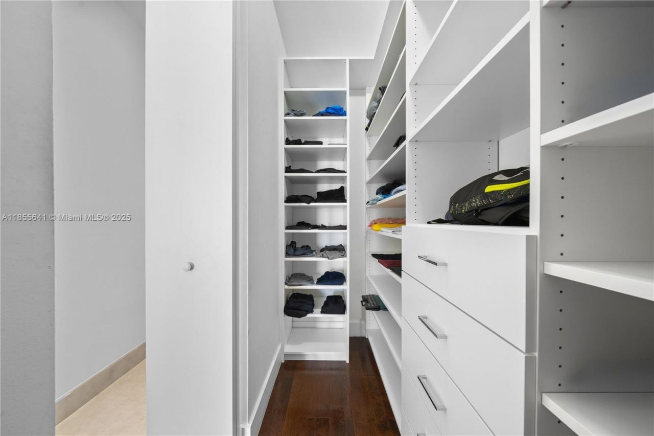 9830 NW 74th Ter, Doral, FL 33178 Photo