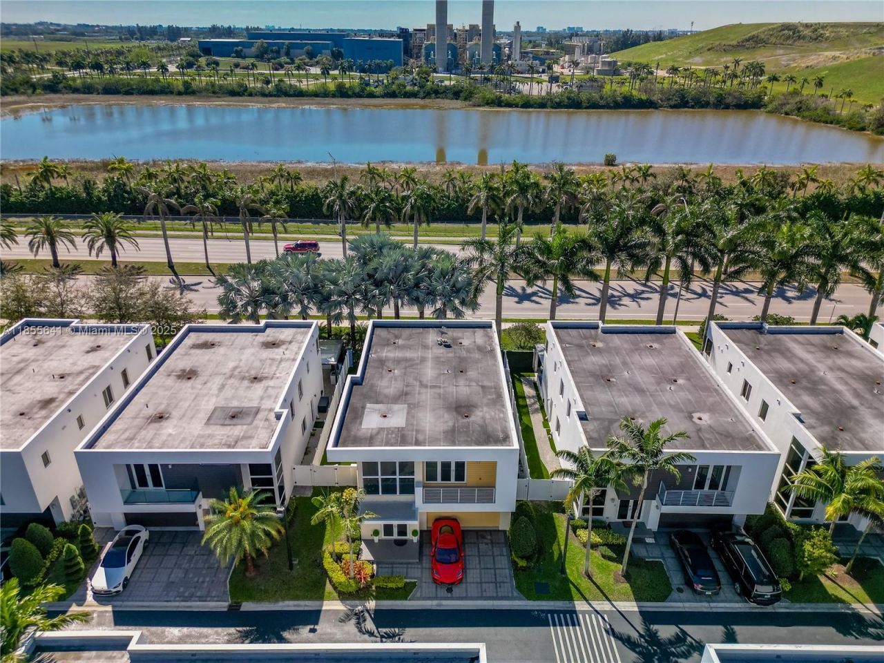 9830 NW 74th Ter, Doral, FL 33178 Photo